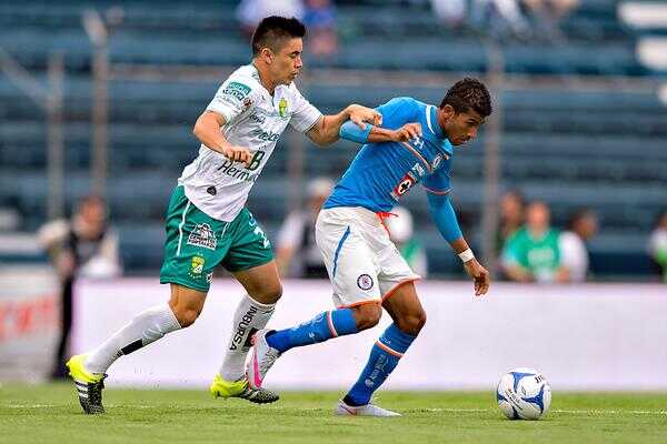 Joao Rojas jugó 90′ en la victoria del Cruz Azul ante el León