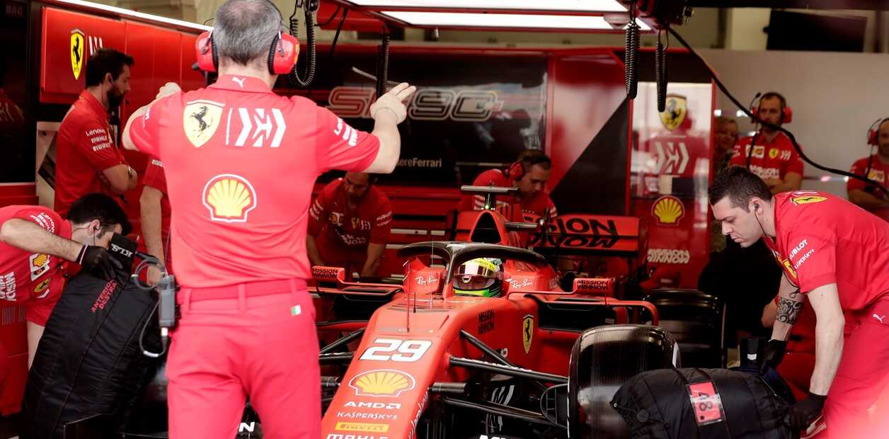 Mick Schumacher probó por primera vez el Ferrari de Fórmula 1