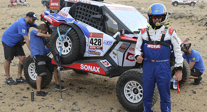 Sebastián Guayasamín: «Tenemos todo para ganar el Dakar»