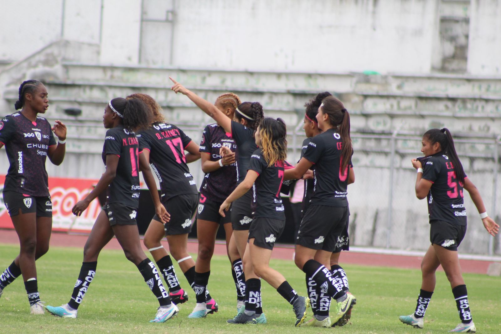 Dragonas de IDV inaugurará primer centro de alto rendimiento especializado  en fútbol femenino - La Red 102.1