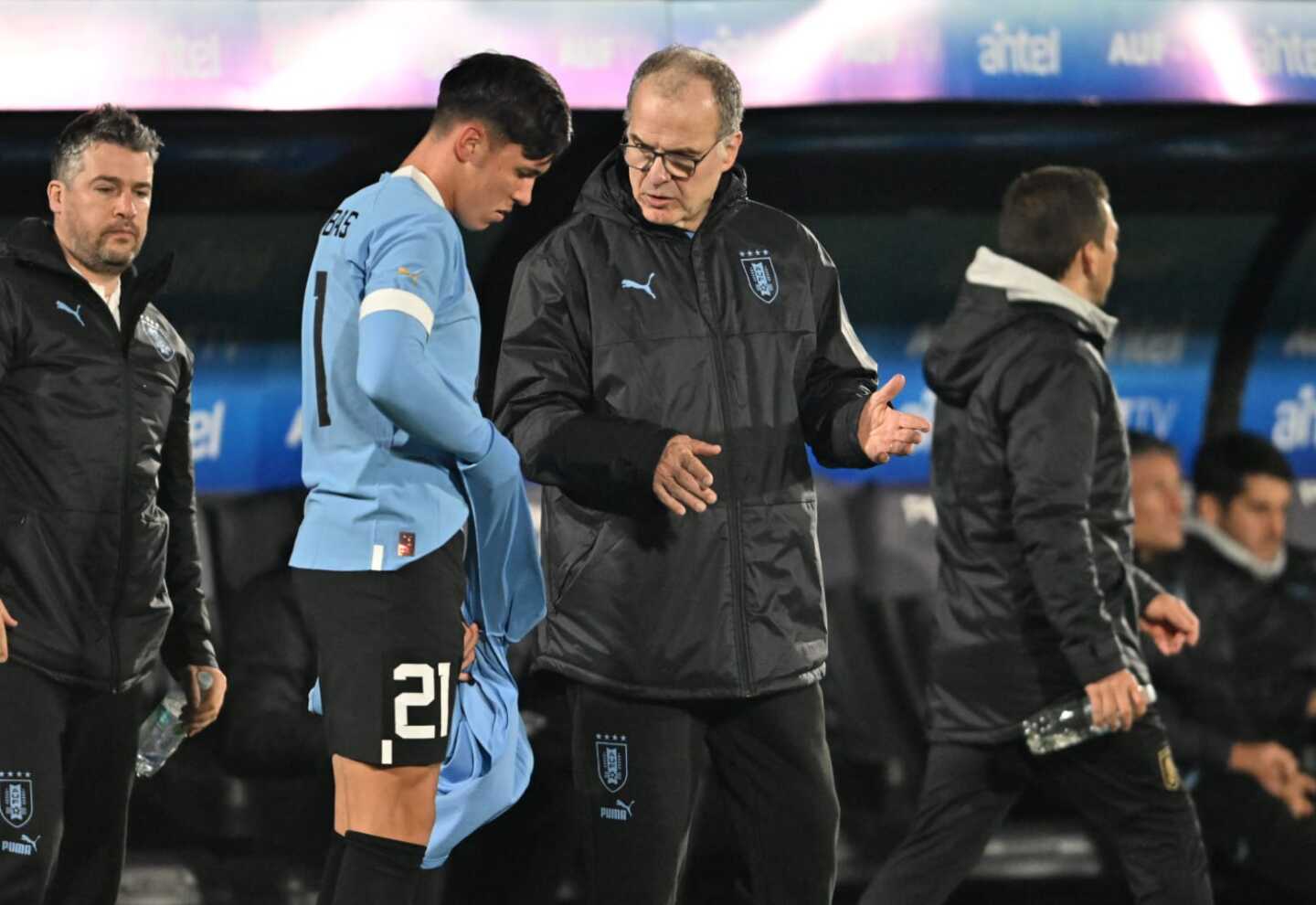 Uruguay - Chile: Uruguay y Bielsa debutan en Eliminatoria al Mundial 2026  con victoria sobre Chile - Fase de clasificación al Mundial, Sudamérica